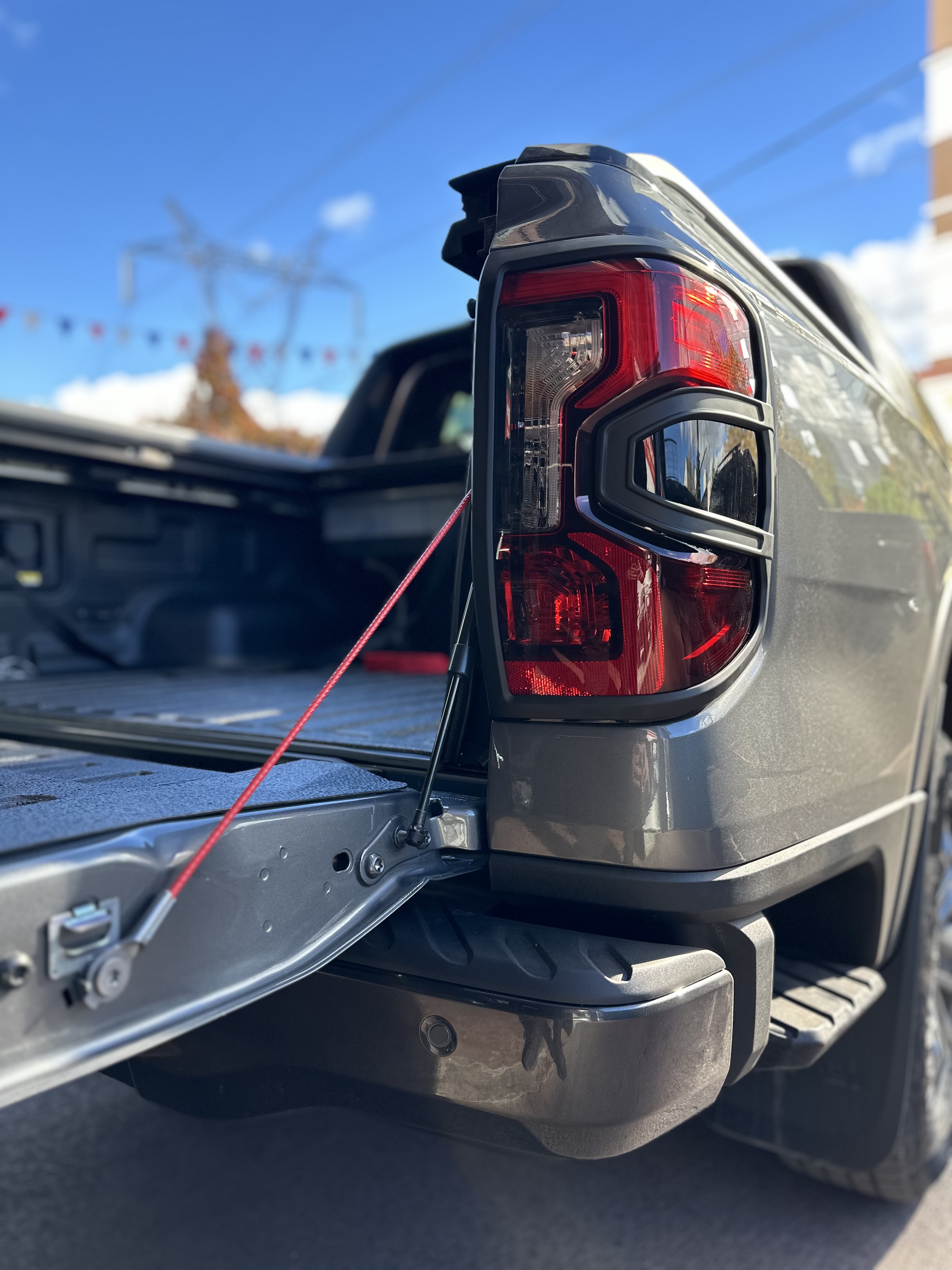 Bagaj Kapağı Amortisörü